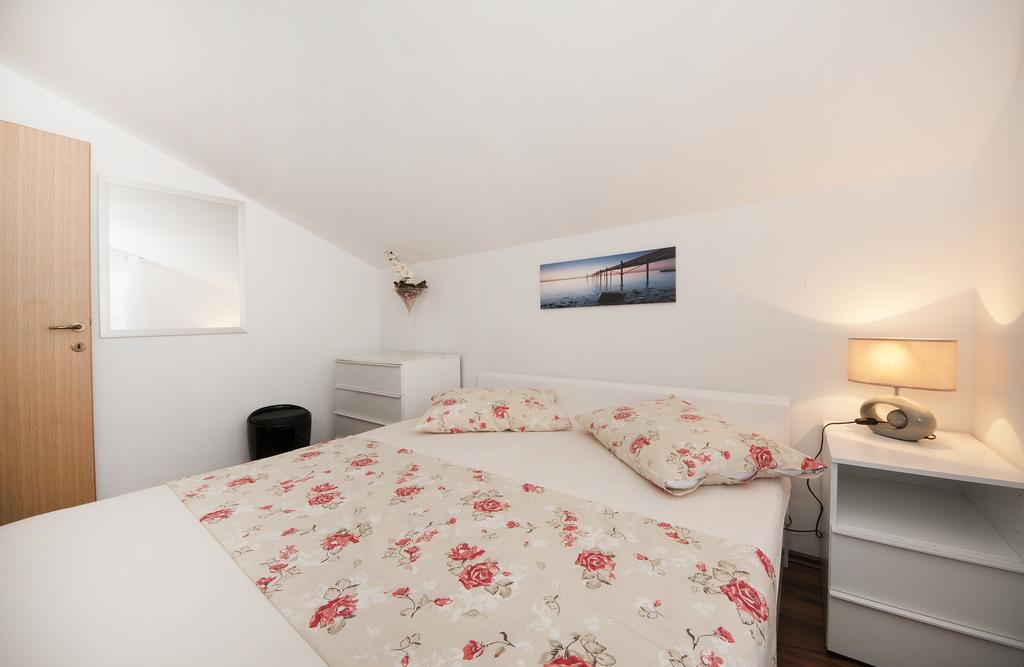 Guest House Loranum Sevid Δωμάτιο φωτογραφία
